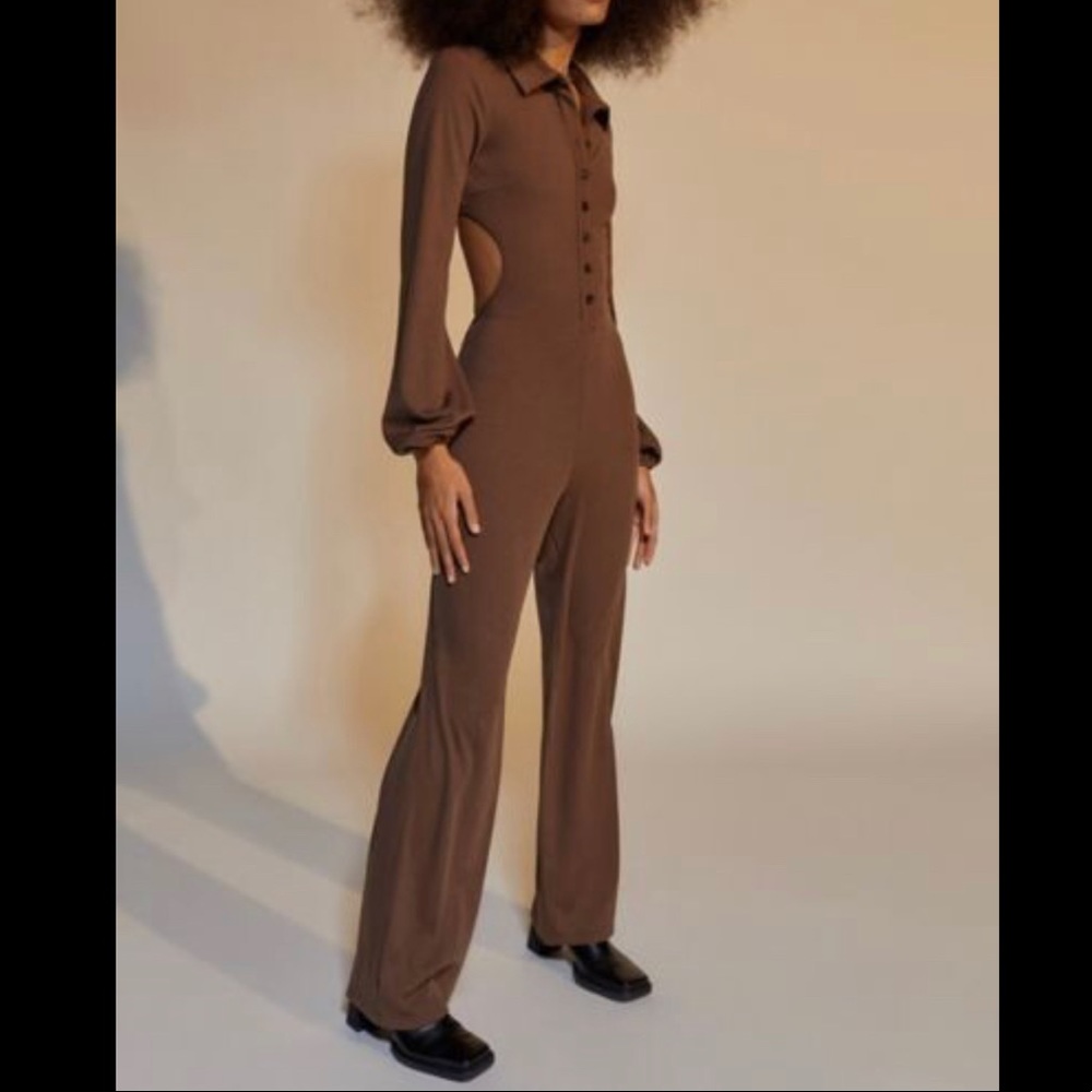 NWT WOMEN’S URBAN OUTFITTERS BROWN ALEXA RIBBED OPEN BACK JUMPSUIT L